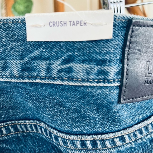 🌱 LEVIS Sz 30 ‘Crush Taper’ Blue Distressed Jeans NWT - Picture 5 of 10